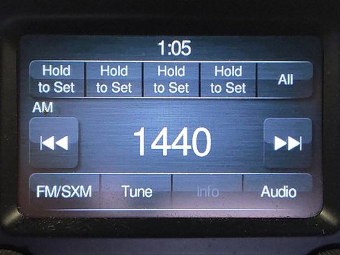 Used 2020 RAM 1500 Classic SLT AWD/4WD image 25