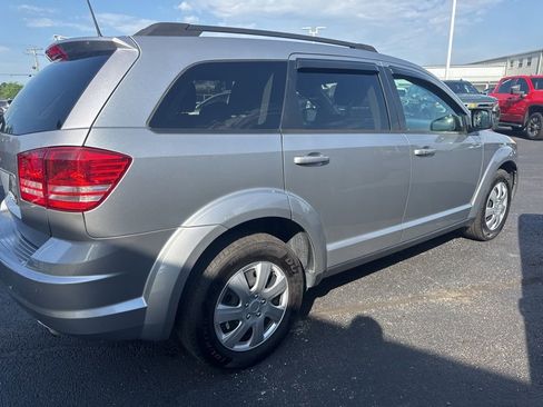 Used 2020 Dodge Journey SE w/ SE Popular Equipment Group FWD image 5