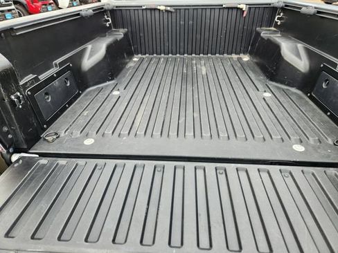 Used 2013 Toyota Tacoma 4x4 Double Cab w/ SR5 Pkg image 17