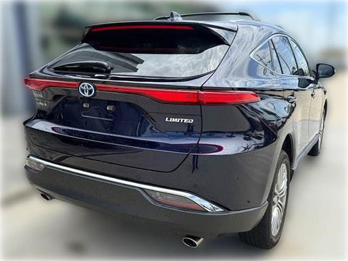 Used 2024 Toyota Venza Limited AWD/4WD image 8