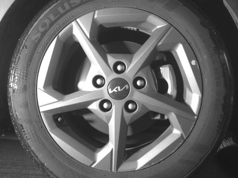 Used 2025 Kia K4 LXS image 13