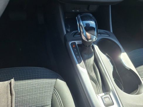 Used 2025 Buick Envista Preferred image 15