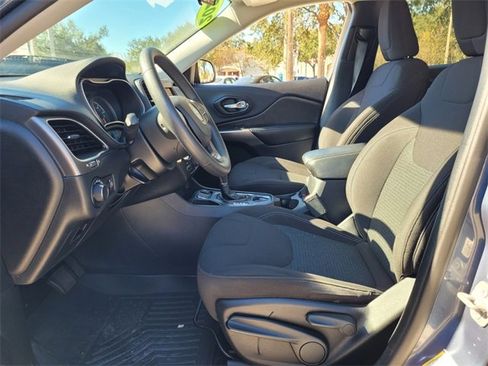 Certified 2020 Jeep Cherokee Latitude image 13