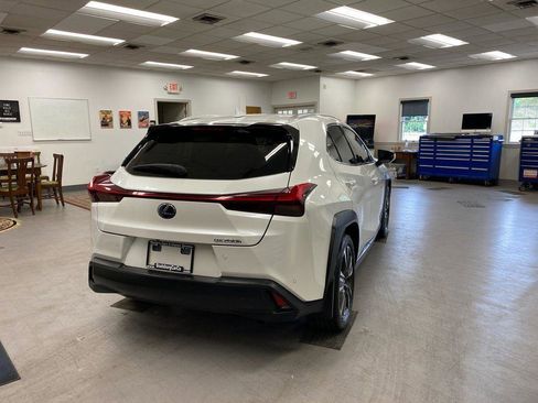 Used 2020 Lexus UX 250h w/ Premium Package image 9