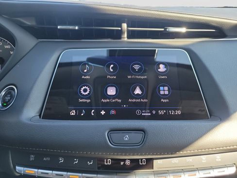 Used 2023 Cadillac XT4 Luxury w/ Cold Weather Package image 20