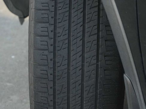 Used 2018 Honda Pilot Touring image 29