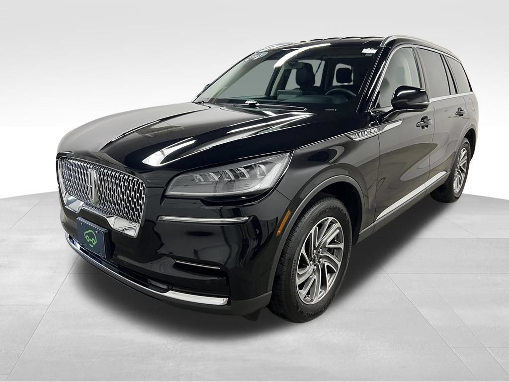 Used 2023 Lincoln Aviator AWD image 8