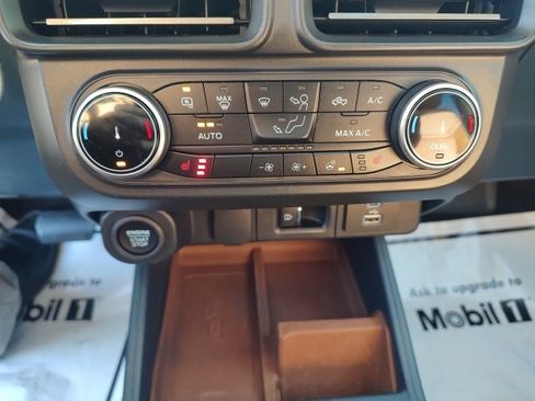 Used 2022 Ford Maverick Lariat w/ Lariat Luxury Package image 19