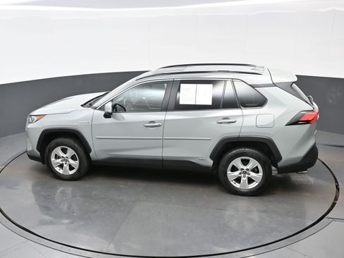 Used 2021 Toyota RAV4 XLE w/ Convenience Package image 37