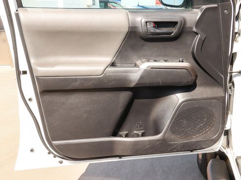 Used 2023 Toyota Tacoma SR5 RWD image 21