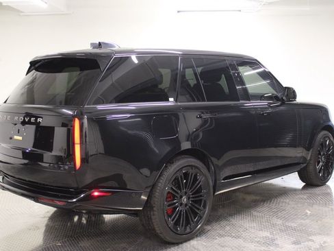 Used 2024 Land Rover Range Rover SE image 7
