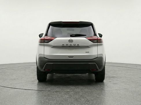 Used 2025 Nissan Rogue SV image 7