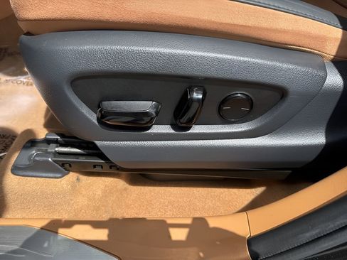 Used 2023 Lexus RZ 450e Premium image 10