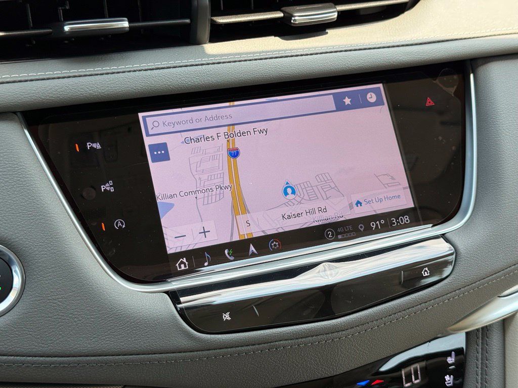 Certified 2026 Cadillac XT5 Premium Luxury w/ Driver Assist Package FWD image 4