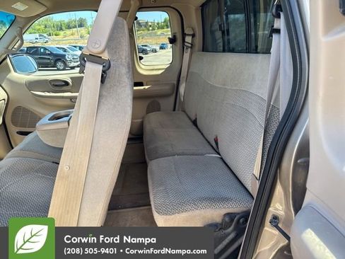 Used 2001 Ford F150 XLT RWD image 11