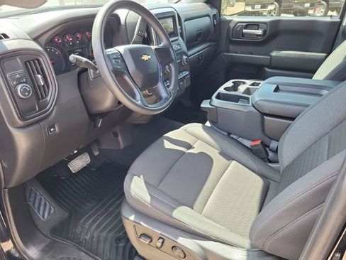 Used 2025 Chevrolet Silverado 1500 Custom RWD image 13