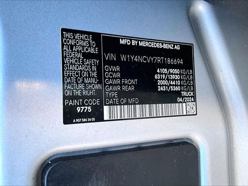 Used 2024 Mercedes-Benz Sprinter 2500 image 28
