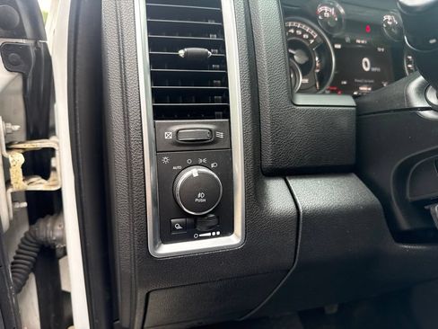 Used 2018 RAM 1500 Limited AWD/4WD image 14