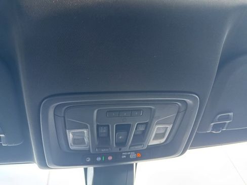 Used 2022 GMC Sierra 1500 AT4 w/ AT4 Premium Package image 27