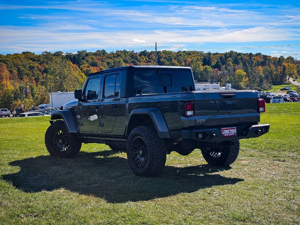 Used 2021 Jeep Gladiator Sport AWD/4WD image 7