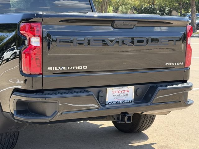 Used 2025 Chevrolet Silverado 1500 Custom w/ LPO, Dark Essentials Package RWD image 6