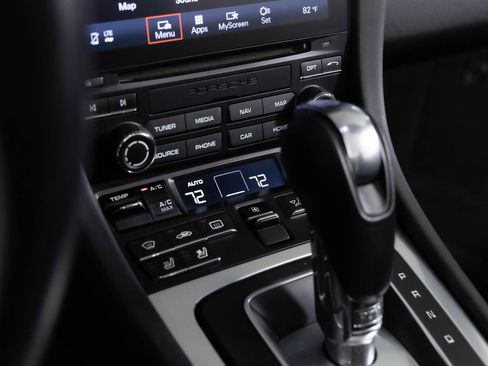 Used 2019 Porsche 911 Turbo image 35