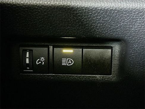 Used 2024 Toyota RAV4 XLE image 10