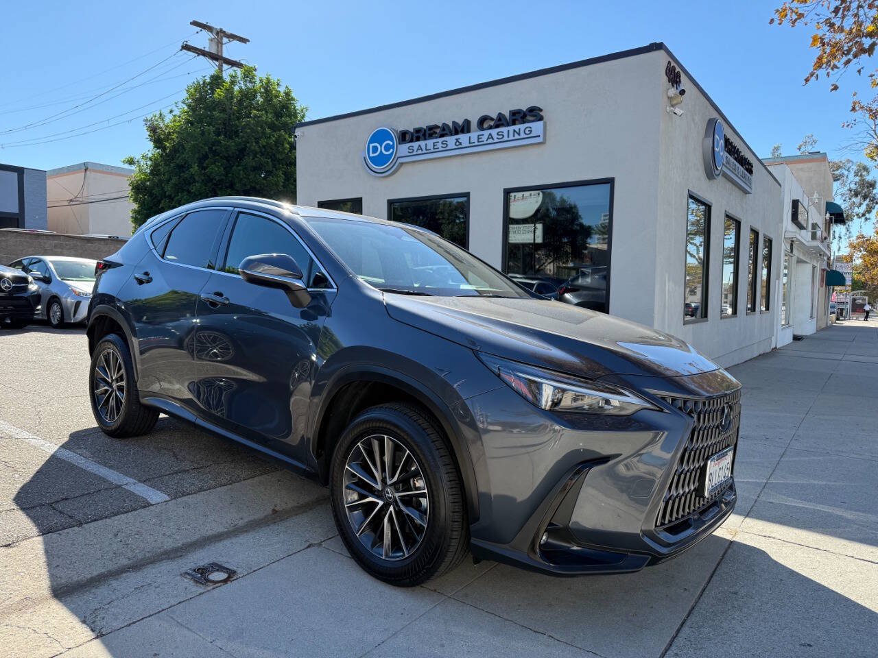 Used 2024 Lexus NX 250 FWD w/ Cold Area Package image 2