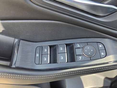 Used 2023 Nissan Rogue SL w/ SL Premium Package FWD image 23