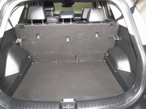 Used 2024 Kia Seltos EX image 16