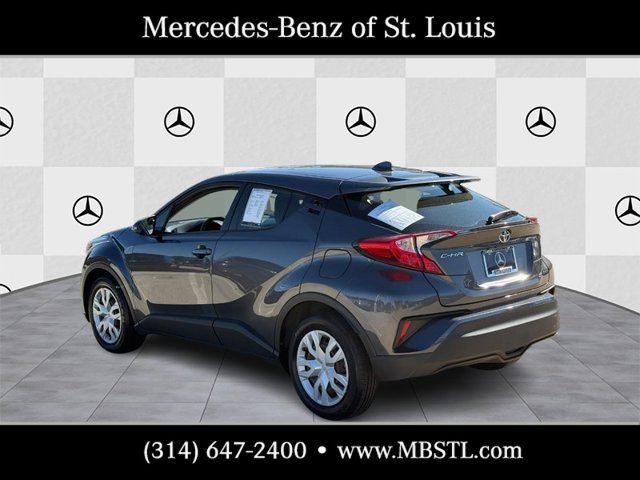 Used 2020 Toyota C-HR LE FWD image 4