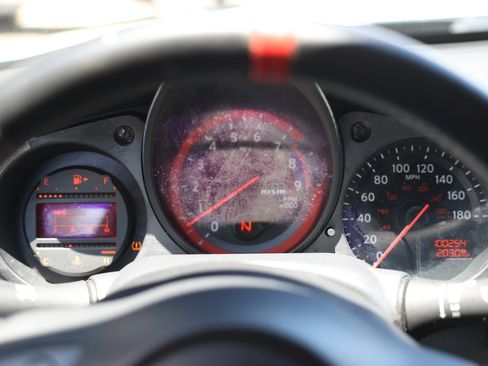 Used 2017 Nissan 370Z NISMO RWD image 26