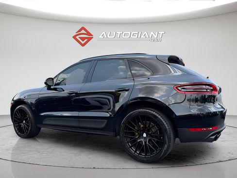 Used 2018 Porsche Macan AWD/4WD image 4