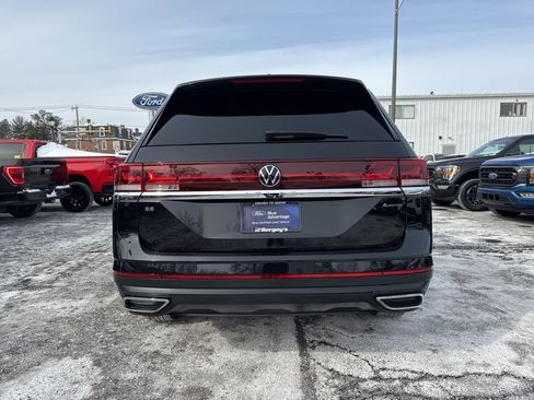 Used 2024 Volkswagen Atlas SE image 5