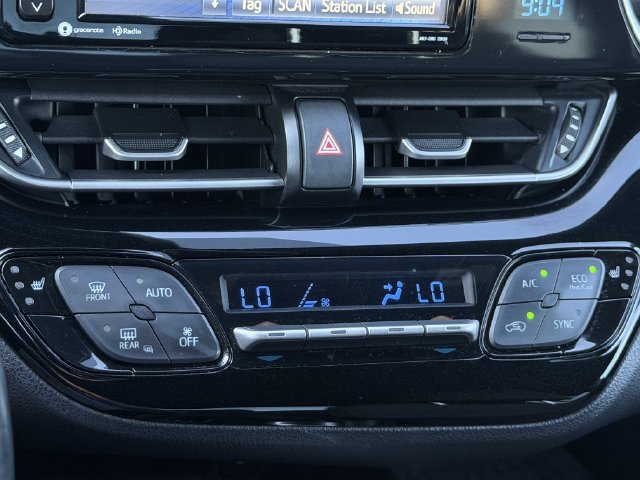 Used 2018 Toyota C-HR XLE FWD image 20