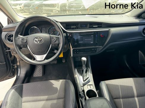 Used 2018 Toyota Corolla SE w/ Carpet Mat Package (TMS) FWD image 14