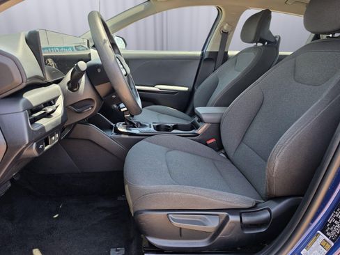 Used 2025 Kia K4 FWD image 12