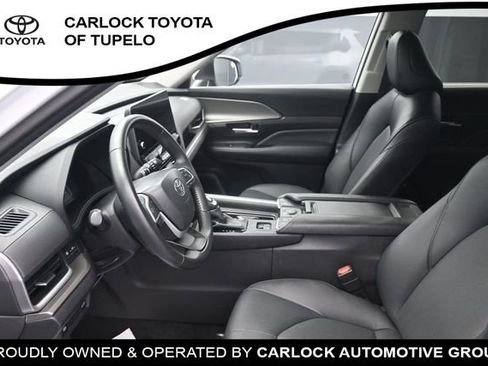 Used 2025 Toyota Grand Highlander FWD image 11