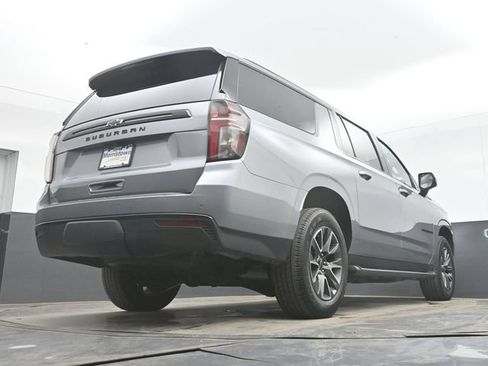 Used 2023 Chevrolet Suburban Z71 w/ Luxury Package AWD/4WD image 50