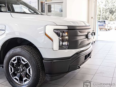Used 2022 Ford F150 Lightning Pro AWD/4WD image 4