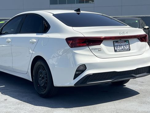Used 2023 Kia Forte LX FWD image 5