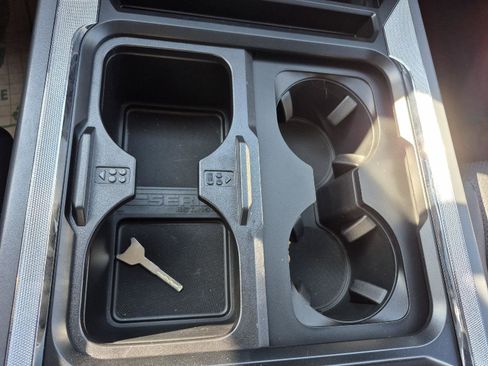 New 2025 Ford F250 Lariat w/ Black Appearance Package image 38