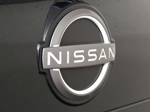 Used 2023 Nissan Rogue SV AWD/4WD image 29