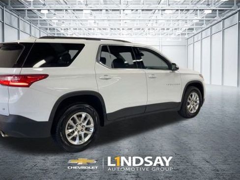 Used 2020 Chevrolet Traverse LT image 9