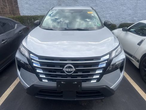 Certified 2024 Nissan Rogue S image 2