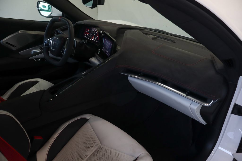 Used 2023 Chevrolet Corvette Stingray Premium Conv w/ Z51 Performance Package RWD image 42