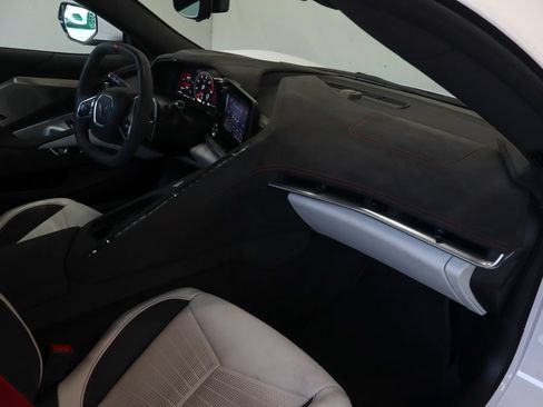 Used 2023 Chevrolet Corvette Stingray Premium Conv w/ Z51 Performance Package RWD image 42