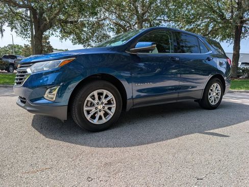 Used 2019 Chevrolet Equinox LT FWD image 3
