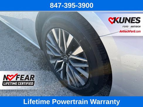 Used 2024 Nissan Altima 2.5 SV image 12