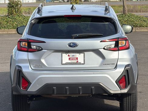 Used 2025 Subaru Crosstrek 2.5i Limited w/ Crosstrek Mirror Package image 5